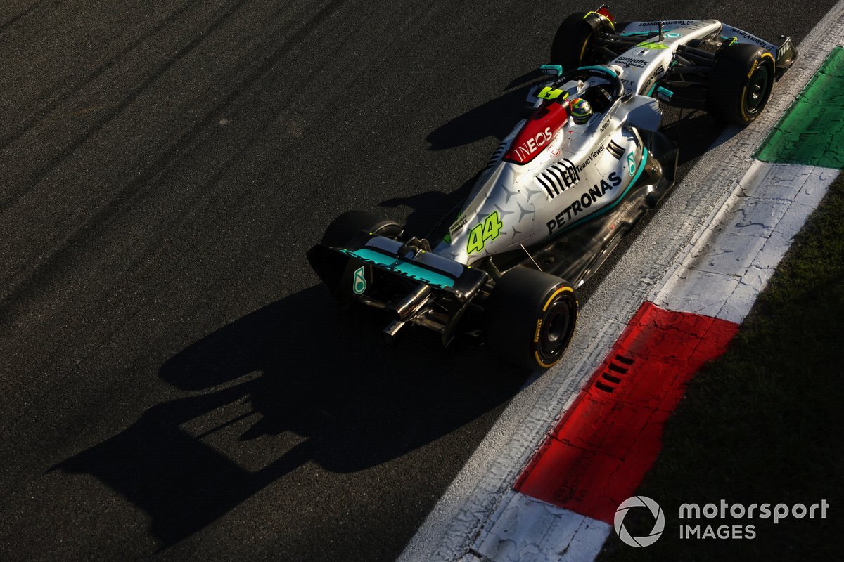 Lewis Hamilton, Mercedes W13