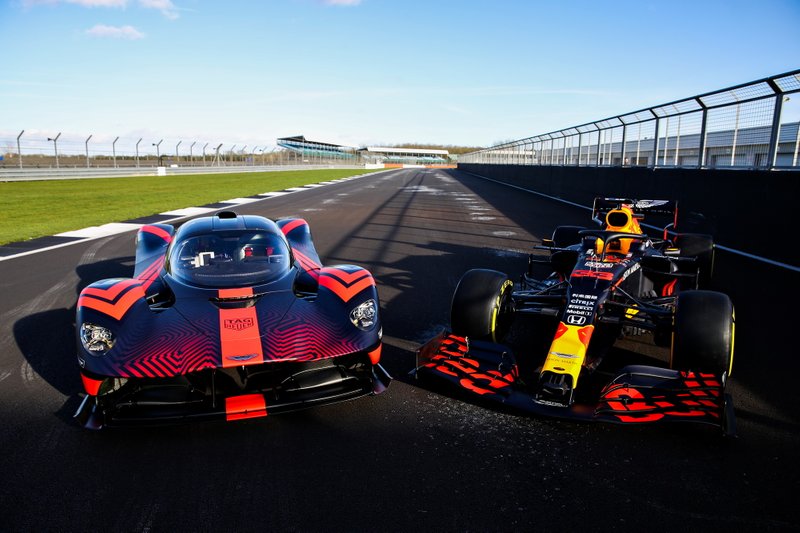 Max Verstappen, Red Bull Racing and Alexander Albon, Red Bull Racing driving the Red Bull Racing Aston Martin Valkyrie