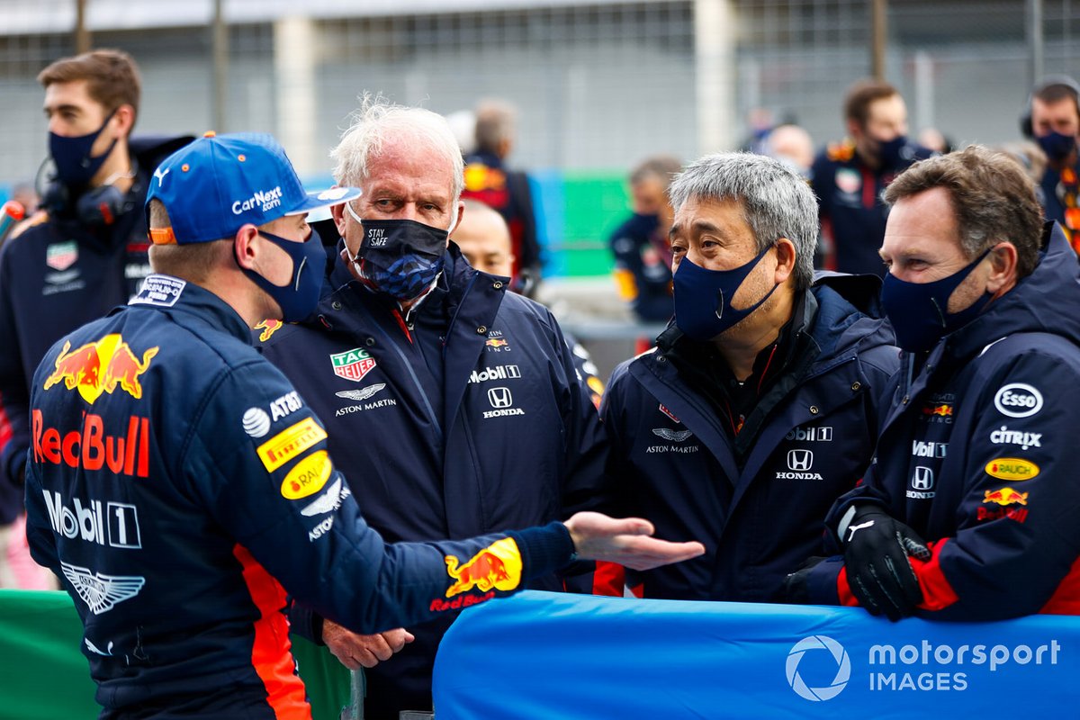 Max Verstappen, Red Bull Racing, 2nd position, with Helmut Marko, Consultant, Red Bull Racing, Masashi Yamamoto, General Manager, Honda Motorsport, and Christian Horner, Team Principal, Red Bull Racing, in Parc Ferme