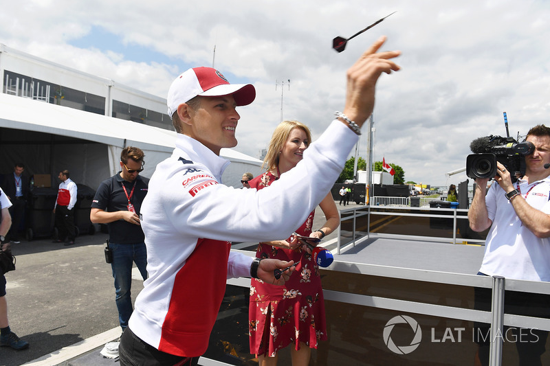 Маркус Ерікссон, Sauber, Sky TV