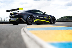 Aston Martin Vantage GT4