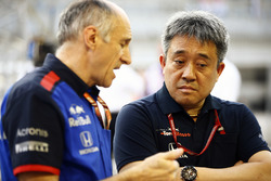 Руководитель Scuderia Toro Rosso Франц Тост и генеральный менеджер Honda Motorsport Масаси Ямамото