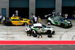 #8 Bentley Team ABT, Bentley Continental GT3: Fabian Hamprecht, Guy Smith
