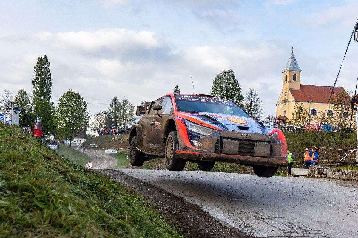 Tanak cut into Rovanpera's lead following the Toyota driver's puncture