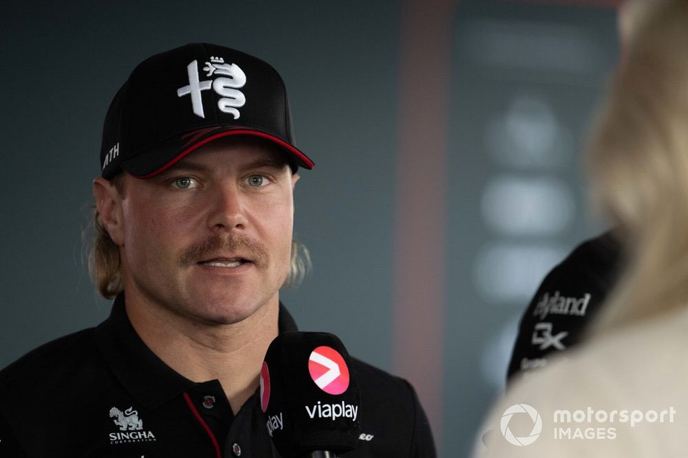Valtteri Bottas, Alfa Romeo F1 Team, el jueves ante los medios en Zandvoort.