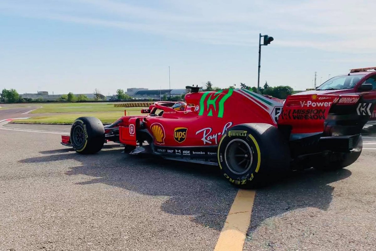 Carlos Sainz Jr., Ferrari