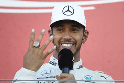 Льюіс Хемілтон, Mercedes AMG F1, Такума Сато