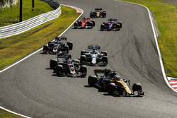 Nico Hulkenberg, Renault Sport F1 Team RS17, Kevin Magnussen, Haas F1 Team VF-17, Lance Stroll, Will