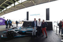 David Coulthard, TV Sunucusu, Alejandro Agag, CEO, Formula E, Dr Wolfgang Eder, CEO, Voestalpine AG