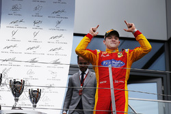 Winnaar Jordan King, Racing Engineering