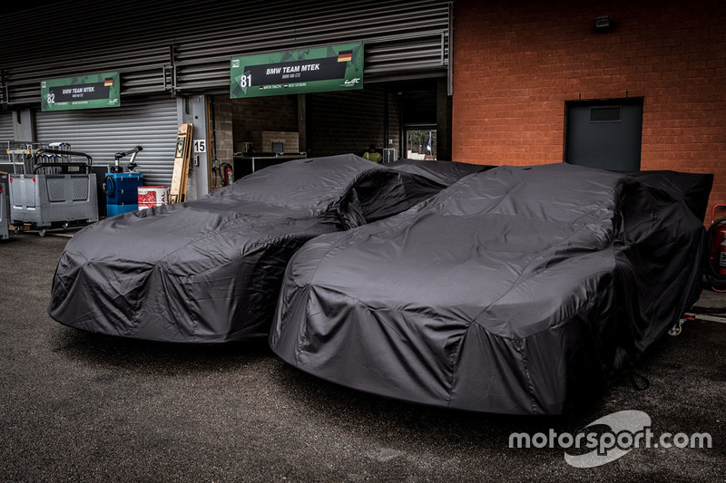#81 BMW Team MTEK BMW M8 GTE cubierto