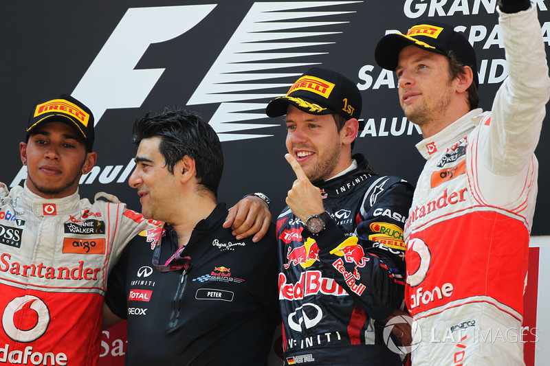 2011: 1. Себастьян Феттель, 2. Льюис Хэмилтон, 3. Дженсон Баттон