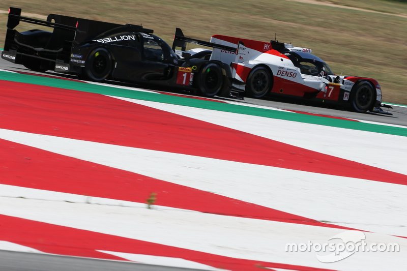 #1 Rebellion Racing Rebellion R13 - Gibson: Bruno Senna, Gustavo Menezes, Nathanael Berthon, Felipe Nasr, #7 Toyota Gazoo Racing Toyota TS050 - Hybrid: Mike Conway, Kamui Kobayashi, Jose Maria Lopez