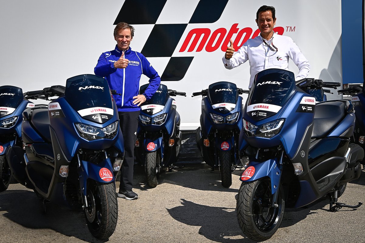 Managing Director Yamaha, Lin Jarvis, dan Managing Director Dorna Sports, Pau Serracanta