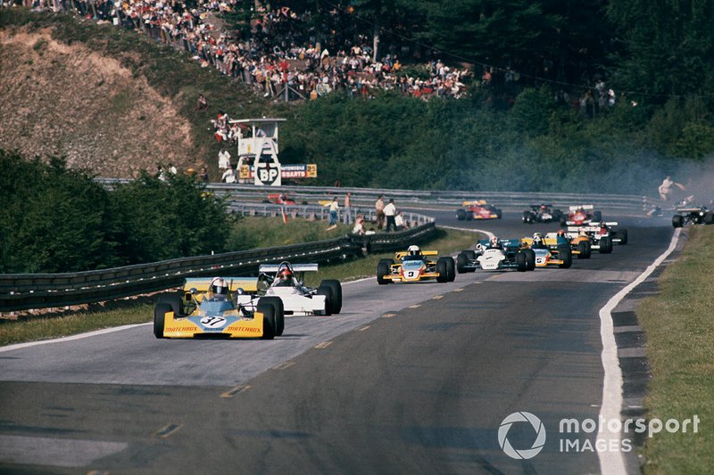Liderando el pelotón en la Fórmula 2 en Rouen-les-Essarts en 1972, año en que sería campeón.