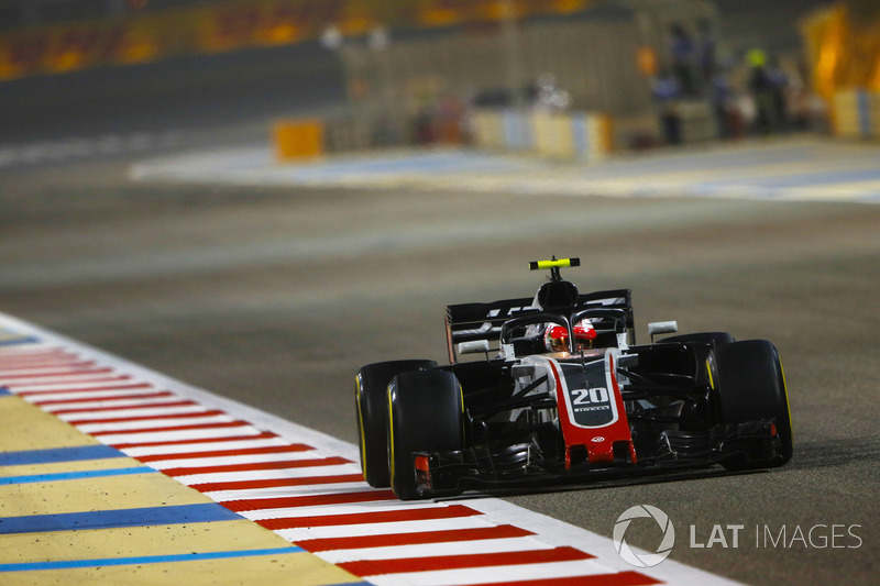 <img src="https://cdn-1.motorsport.com/static/custom/car-thumbs/F1_2018/TESTS/haas.png" alt="" width="250" /> Haas