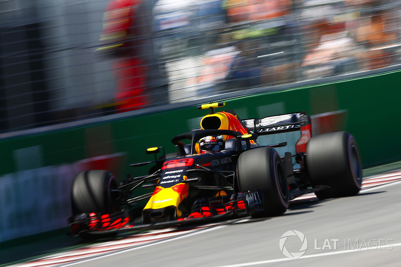 3: Макс Ферстаппен, Red Bull Racing RB14 – 1:10.937
