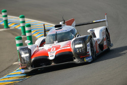 #8 Toyota Gazoo Racing Toyota TS050: Sébastien Buemi, Kazuki Nakajima, Fernando Alonso, Jose Maria Lopez, Anthony Davidson