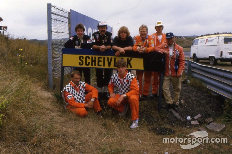 Marshals bij het Scheivlak tijdens de Grand Prix van Nederland.