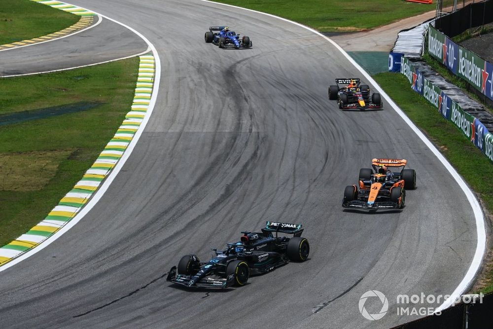 George Russell, Mercedes F1 W14, Lando Norris, McLaren MCL60, Sergio Pérez, Red Bull Racing RB19, Logan Sargeant, Williams FW45