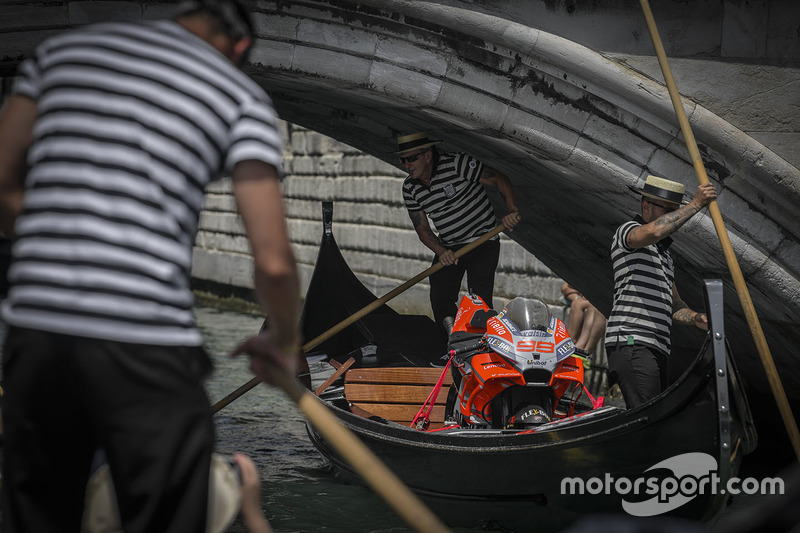 Moto Jorge Lorenzo, Ducati Team en Venecia