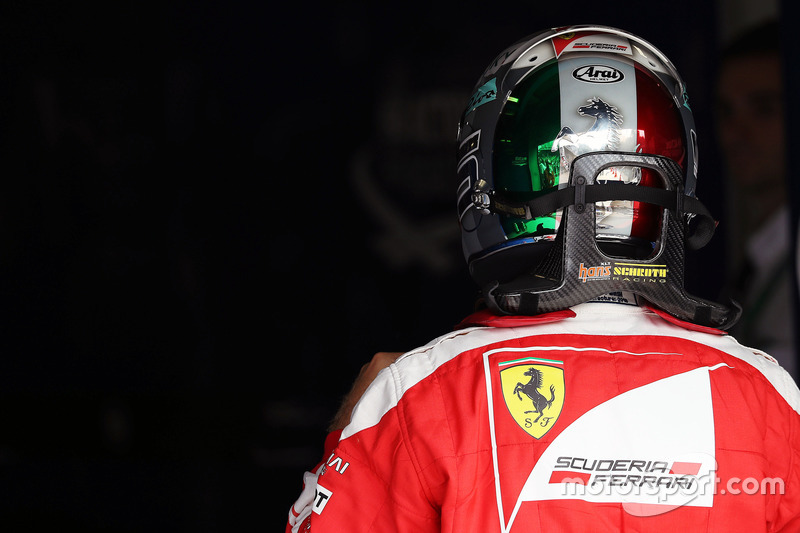Себастьян Феттель, Ferrari у закритому парку