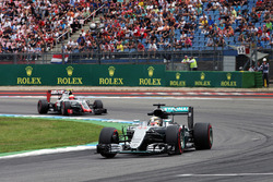 Льюіс Хемілтон, Mercedes AMG F1 W07 Hybrid