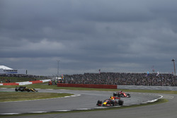 Max Verstappen, Red Bull Racing RB13, Sebastian Vettel, Ferrari SF70H, Nico Hulkenberg, Renault Spor