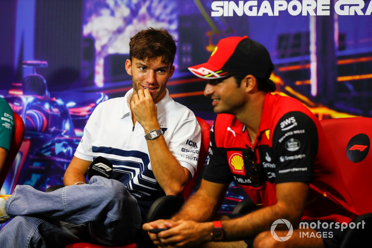 Pierre Gasly, AlphaTauri, Carlos Sainz, Ferrari, in the Press Conference