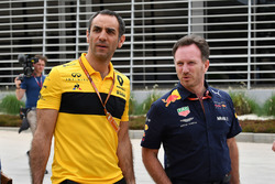 Cyril Abiteboul, director general de Renault Sport F1 y Christian Horner, director del equipo Red Bull Racing