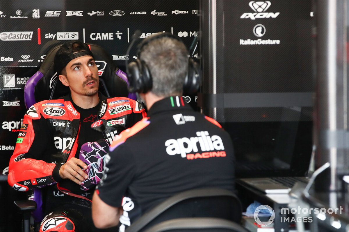 Maverick Vinales, Aprilia Racing Team