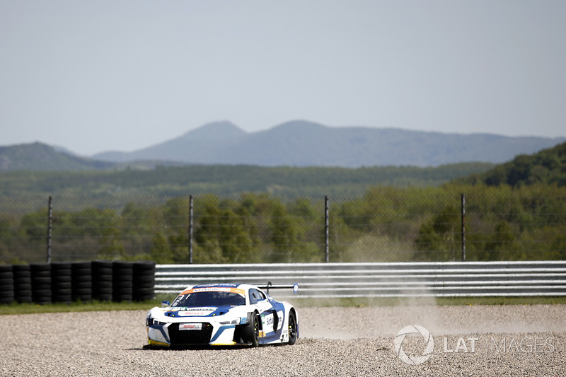 ADAC GT Masters, Мост