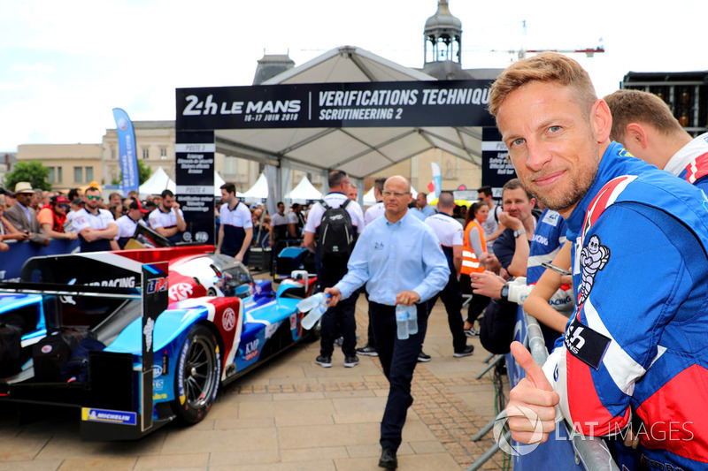 #11 SMP Racing BR Engineering BR1: Jenson Button