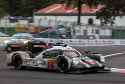 #1 Porsche Team Porsche 919 Hybrid: Timo Bernhard, Mark Webber, Brendon Hartley