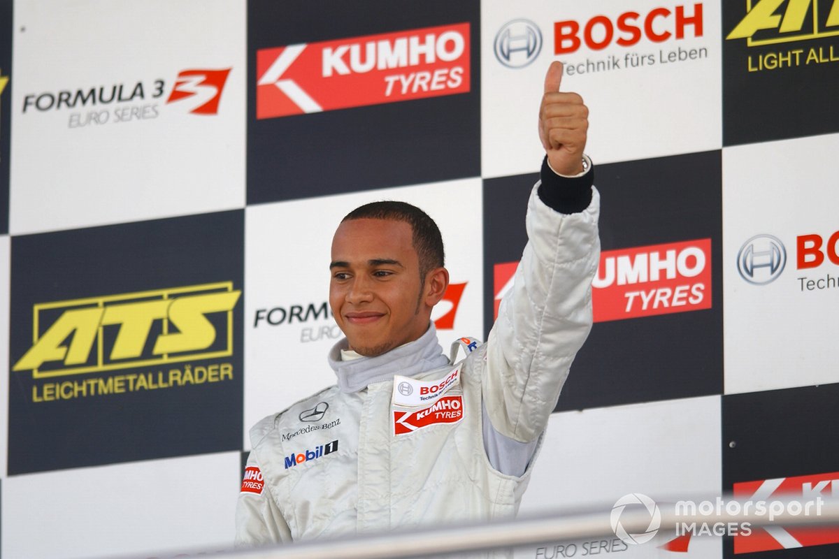 Lewis Hamilton als coureur van ASM
