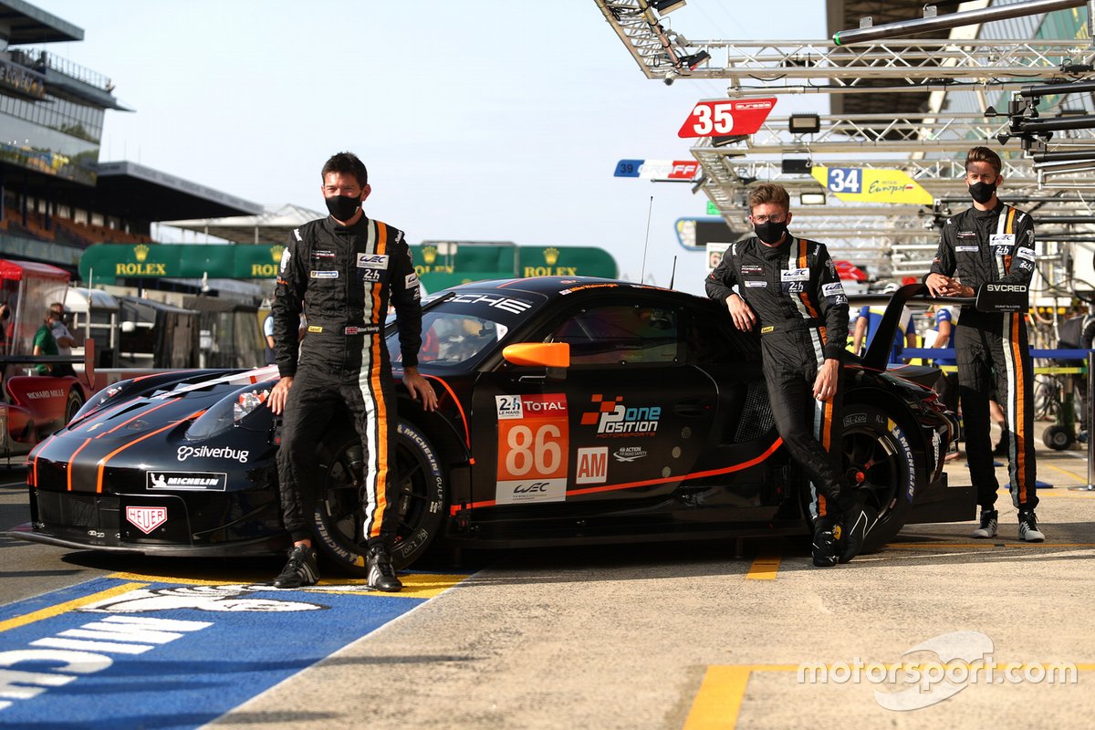 #86 Gulf Racing Porsche 911 RSR: Michael Wainwright, Andrew Watson, Benjamin Barker