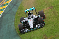 Nico Rosberg, Mercedes AMG F1 Team W07, fährt einen weiten Weg
