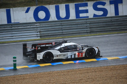 #2 Porsche Team Porsche 919 Hybrid: Romain Dumas, Neel Jani, Marc Lieb
