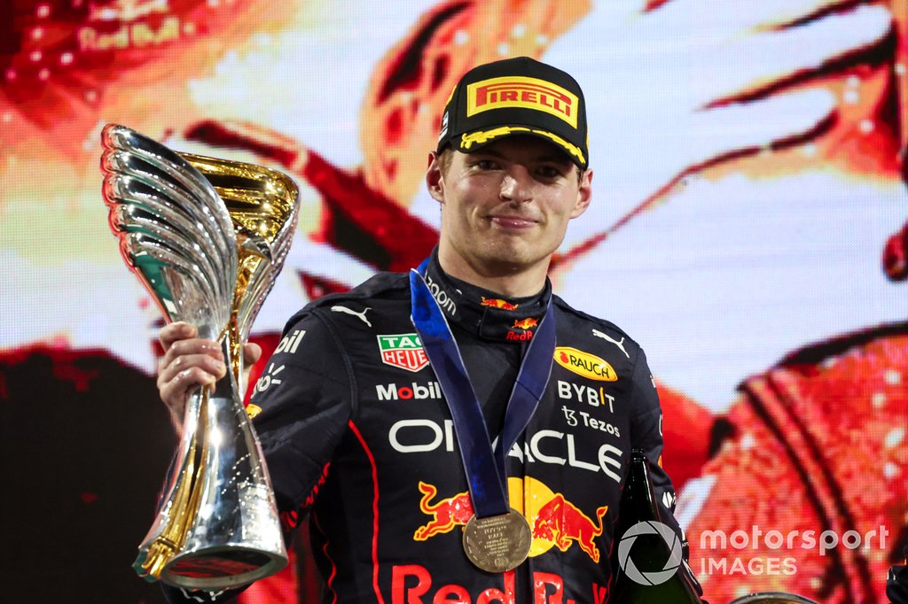 Max Verstappen n'a laissé que des miettes à ses adversaires en 2022.