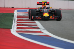 Daniil Kvyat, Red Bull Racing RB12