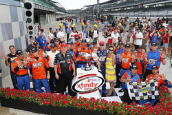 Sieger Kyle Busch, Joe Gibbs Racing, Toyota