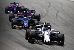 Lance Stroll, Williams FW40, Marcus Ericsson, Sauber C36, Brendon Hartley, Scuderia Toro Rosso STR12