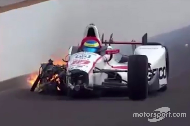 Indy 500: тяжелая авария Бурдэ в квалификации