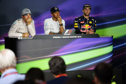 Pressekonferenz: Sieger Lewis Hamilton, Mercedes AMG F1 Team; 2. Nico Rosberg, Mercedes AMG F1 Team;