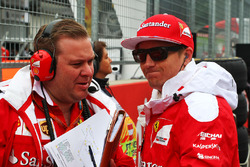 Kimi Raikkonen, Ferrari met engineer Dave Greenwood