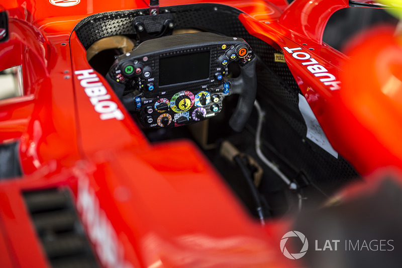 Ferrari SF70H direksiyon