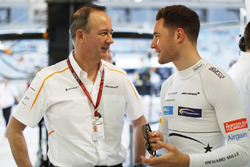 Jonathan Neale, Managing Director, McLaren, with Stoffel Vandoorne, McLaren
