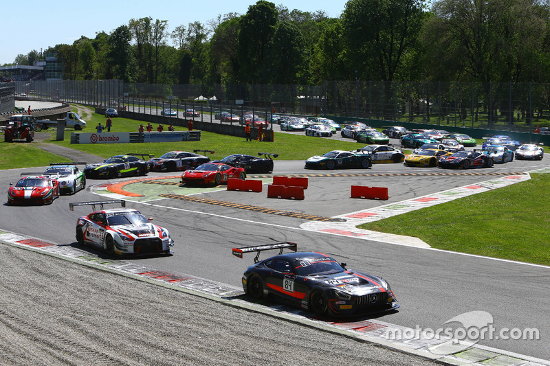 File in Monza