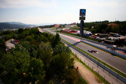 Max Verstappen, Red Bull Racing RB12 en Jordan King, Manor Racing