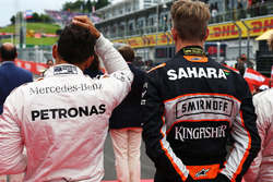 Lewis Hamilton, Mercedes AMG F1; Nico Hülkenberg, Sahara Force India F1